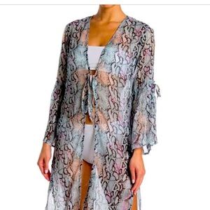 Kendall & Kylie ruffle sleeve duster